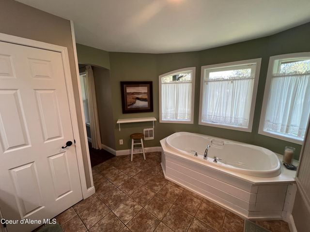 6786 E Cartwright RD, Coeur D'alene, ID 83814