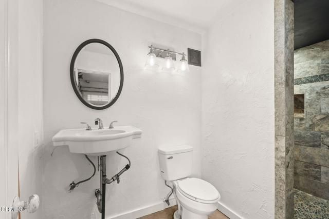 61 W Center Street, Ventura, CA 93001