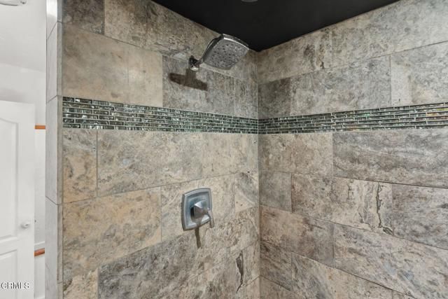 61 W Center Street, Ventura, CA 93001