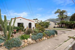 61 W Center Street, Ventura, CA 93001