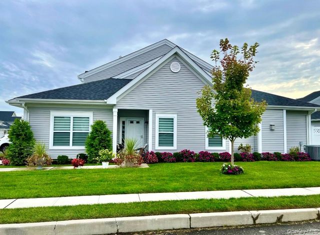 37 Willow Circle 37, Coram, NY 11727