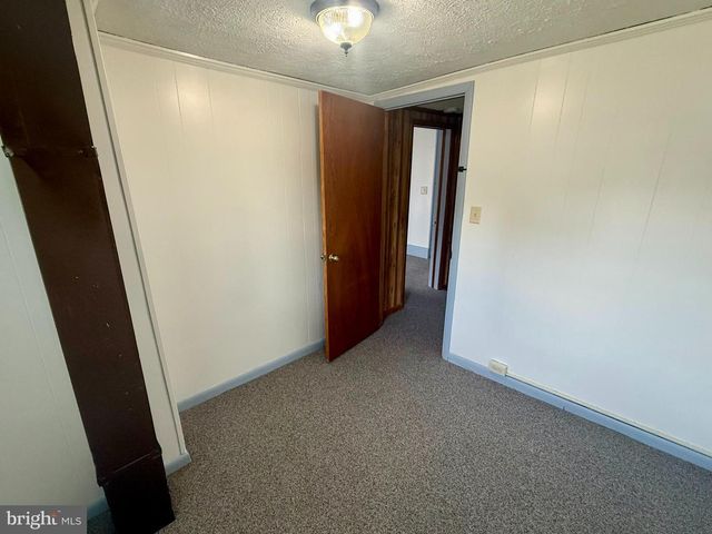 30 E CALIFORNIA STREET, Mercersburg, PA 17236