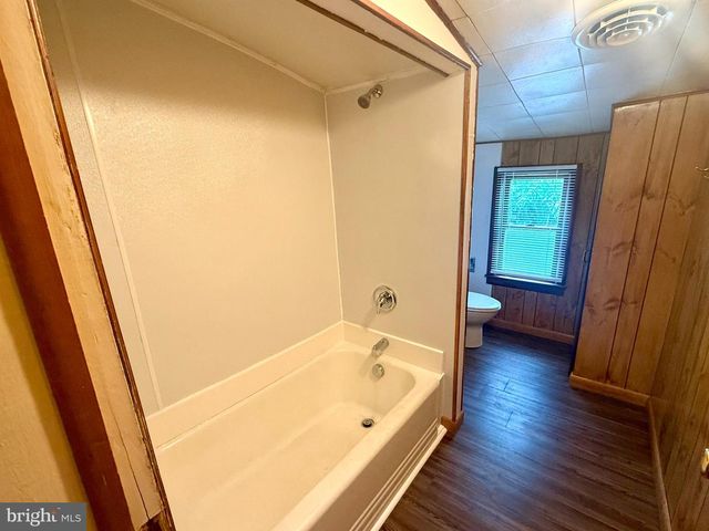 30 E CALIFORNIA STREET, Mercersburg, PA 17236