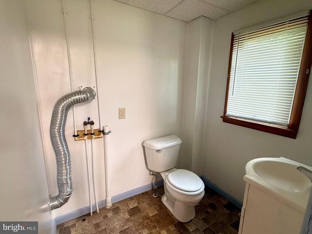 30 E CALIFORNIA STREET, Mercersburg, PA 17236