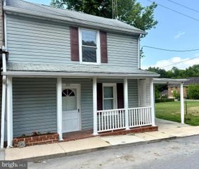 30 E CALIFORNIA STREET, Mercersburg, PA 17236