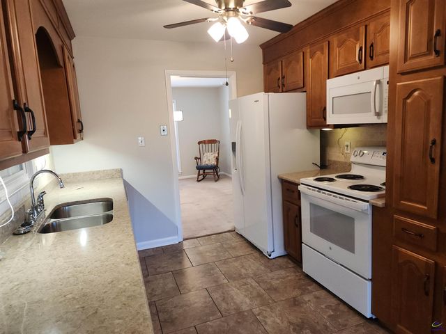 515 Kimberly Road, Warner Robins, GA 31088