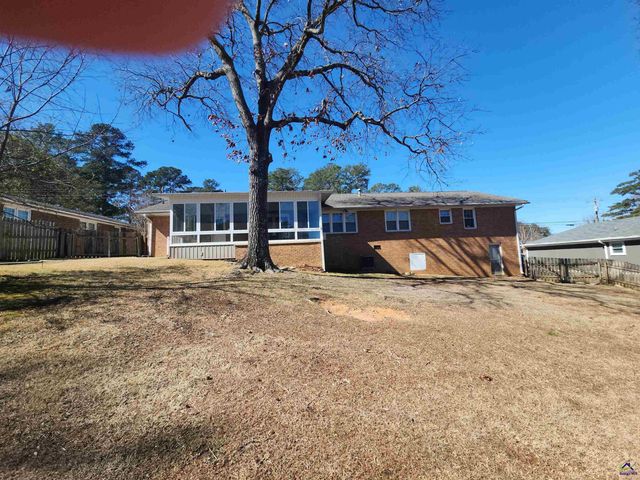 515 Kimberly Road, Warner Robins, GA 31088