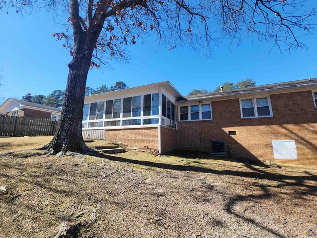 515 Kimberly Road, Warner Robins, GA 31088