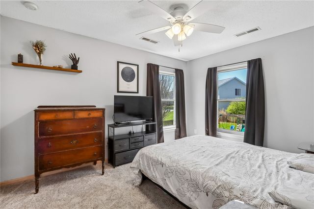 101 Lindemann Dr., Iowa City, IA 52245