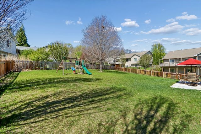 101 Lindemann Dr., Iowa City, IA 52245