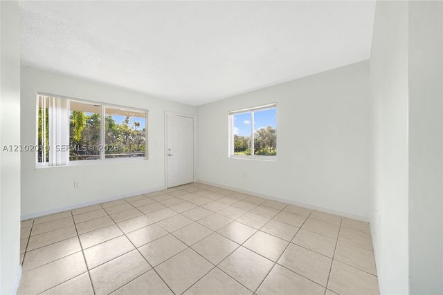 480 NW 24th Ave 21, Fort Lauderdale, FL 33311