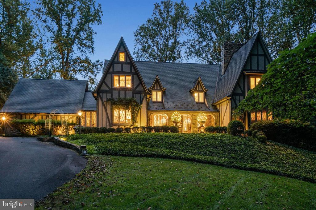 10205 CEDAR POND DR, Vienna, VA 22182