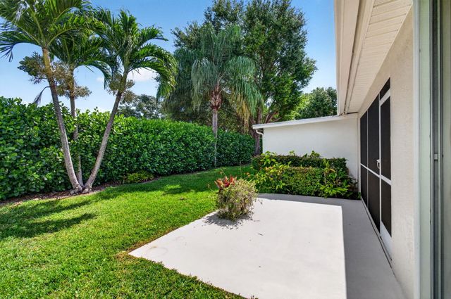 26 Sausalito Drive, Boynton Beach, FL 33436