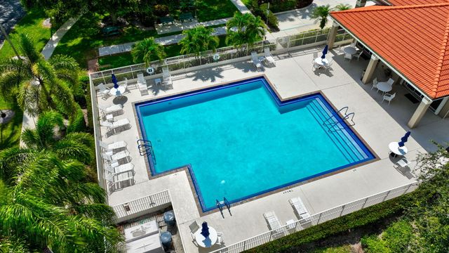 26 Sausalito Drive, Boynton Beach, FL 33436