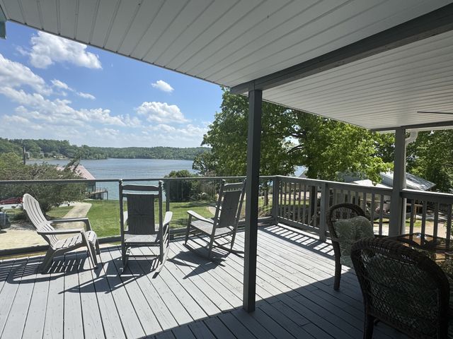 54 Lookout Ln, Waverly, TN 37185