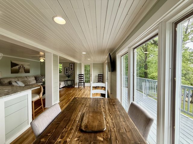 54 Lookout Ln, Waverly, TN 37185
