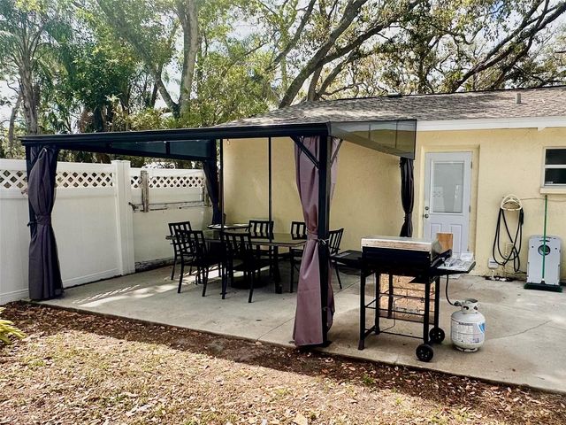 306 BAILEY LANE, Sarasota, FL 34237