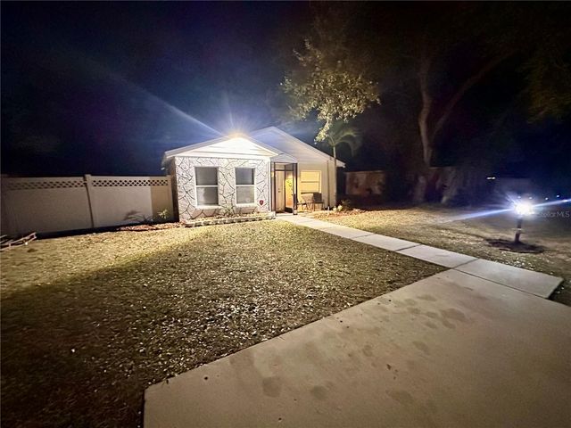 306 BAILEY LANE, Sarasota, FL 34237