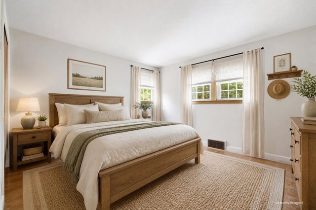 1259 Shawsheen St, Tewksbury, MA 01810