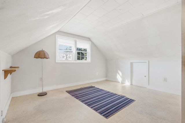 1259 Shawsheen St, Tewksbury, MA 01810