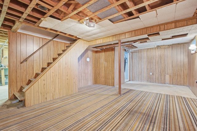 1259 Shawsheen St, Tewksbury, MA 01810