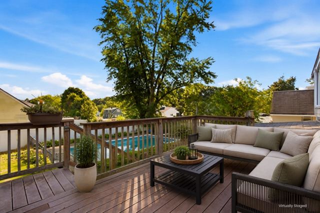 1259 Shawsheen St, Tewksbury, MA 01810