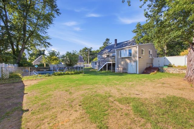 1259 Shawsheen St, Tewksbury, MA 01810