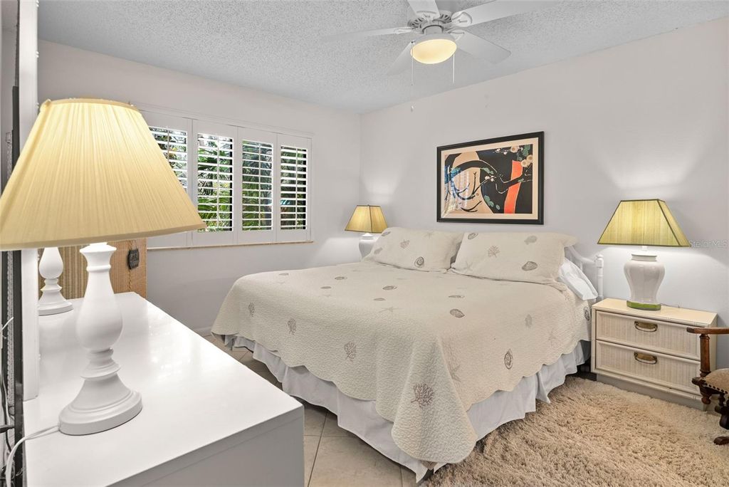 Image 20 of property listing at 1703 PELICAN COVE ROAD 356, Sarasota, FL 34231