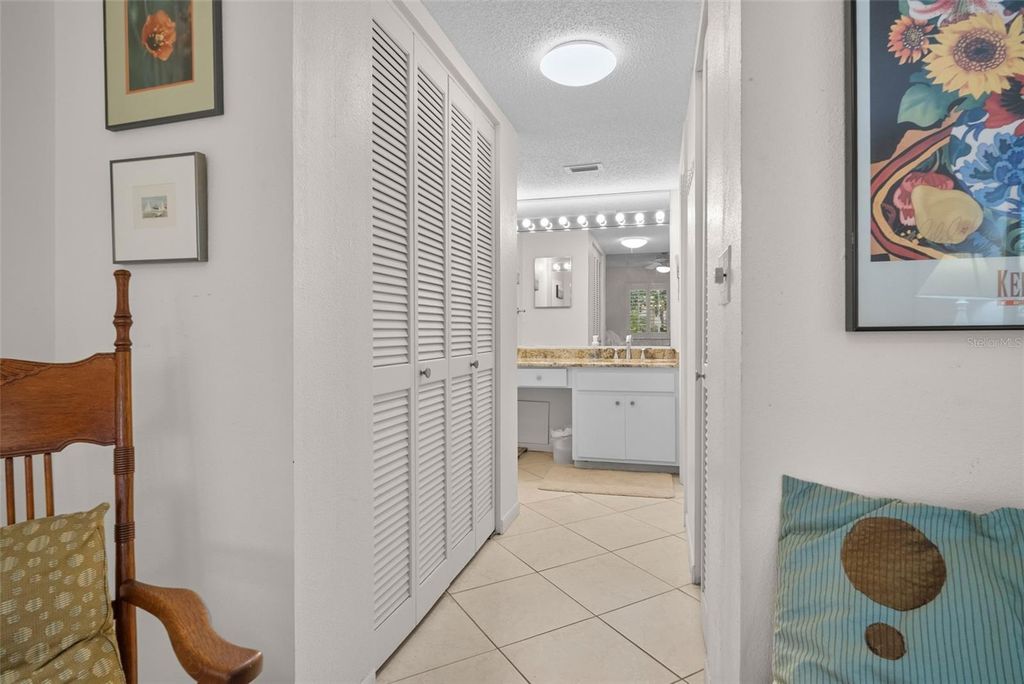 Image 22 of property listing at 1703 PELICAN COVE ROAD 356, Sarasota, FL 34231