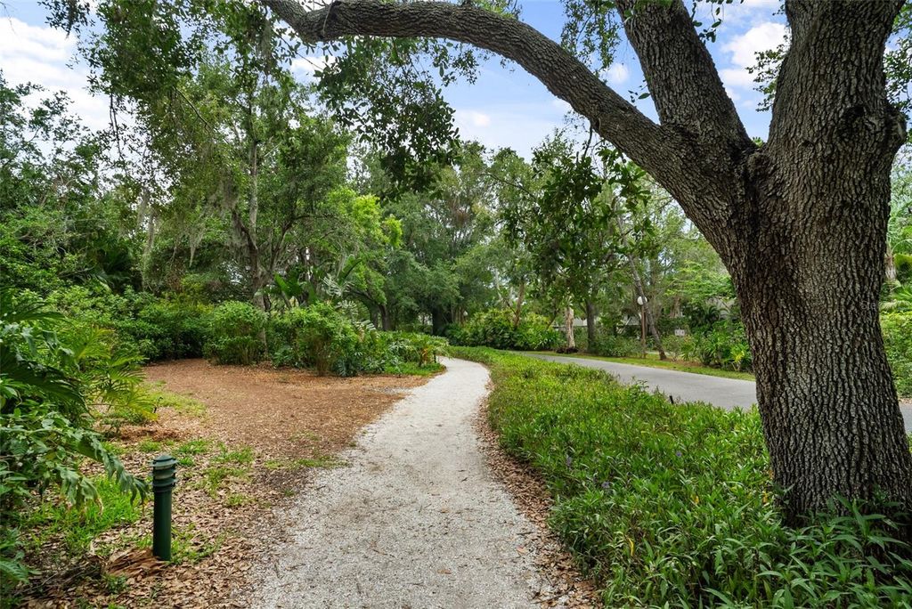 Image 37 of property listing at 1703 PELICAN COVE ROAD 356, Sarasota, FL 34231