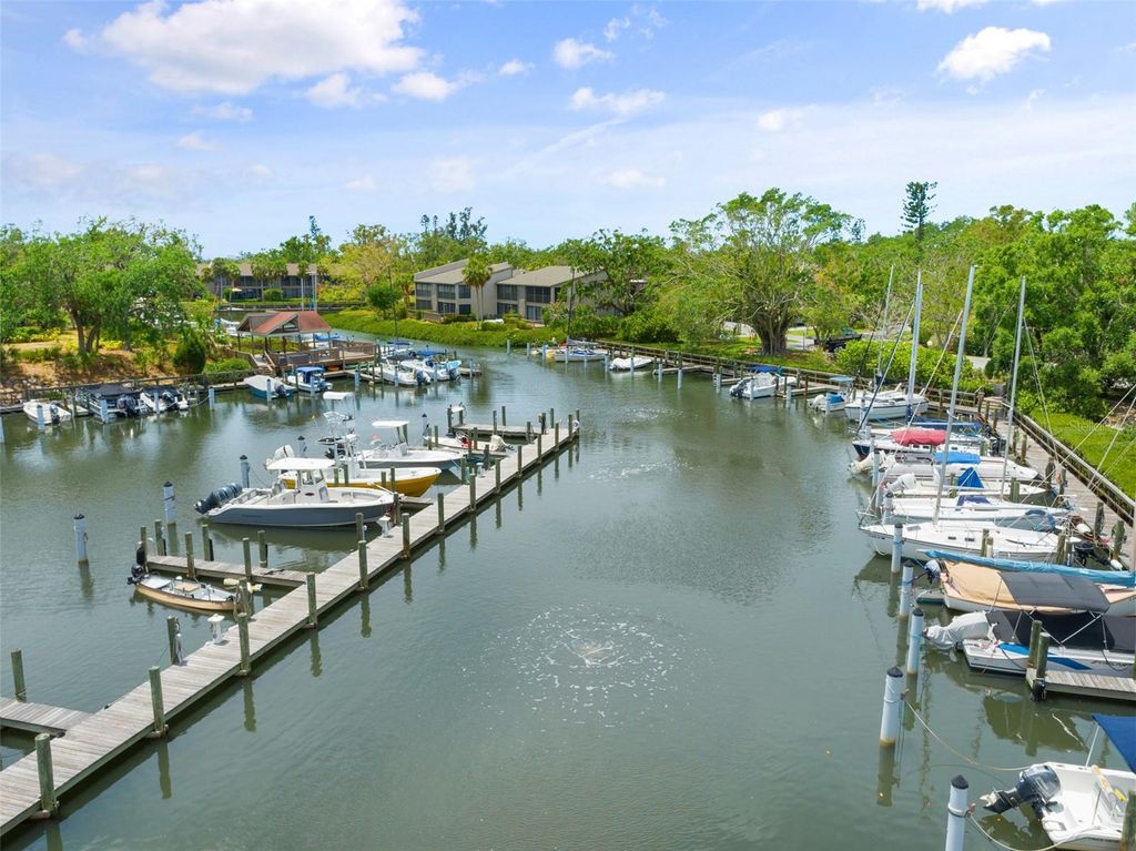 Image 45 of property listing at 1703 PELICAN COVE ROAD 356, Sarasota, FL 34231