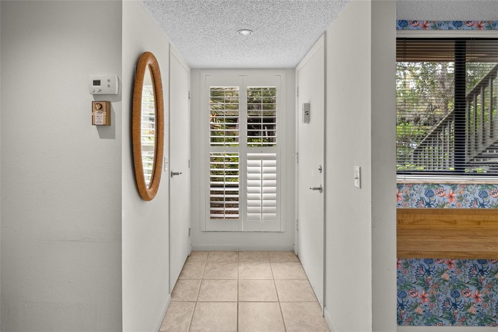 Image 6 of property listing at 1703 PELICAN COVE ROAD 356, Sarasota, FL 34231