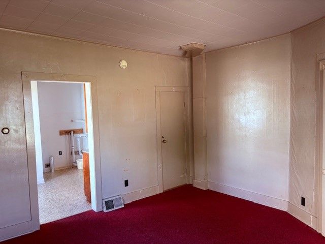 414 E 5th Street N, Newton, IA 50208