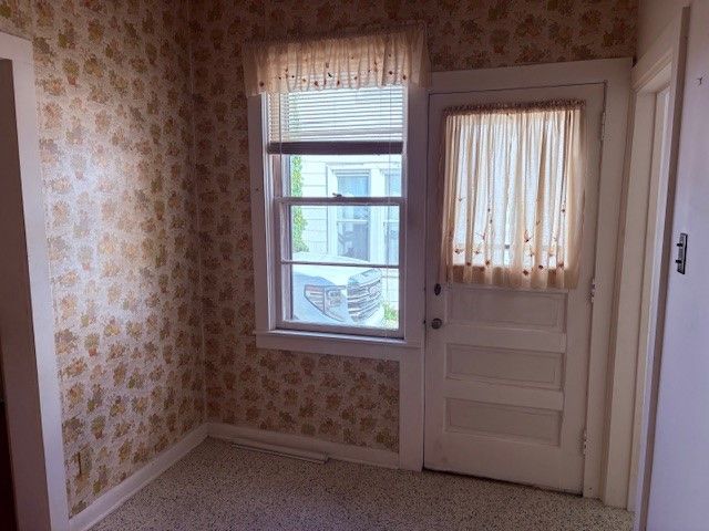 414 E 5th Street N, Newton, IA 50208