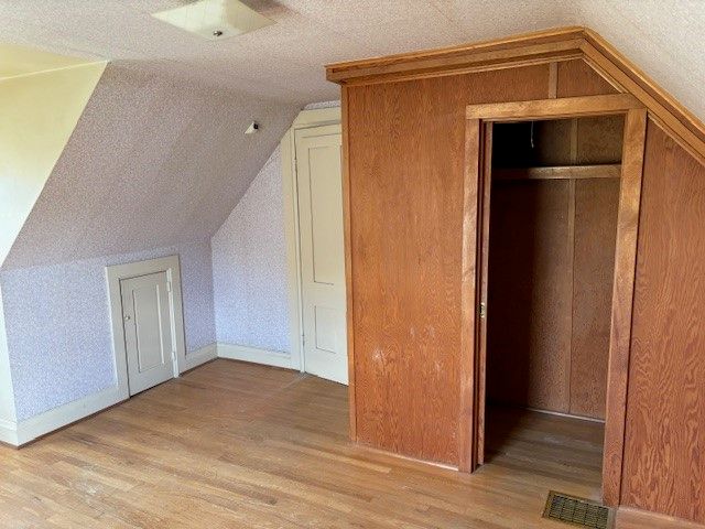 414 E 5th Street N, Newton, IA 50208