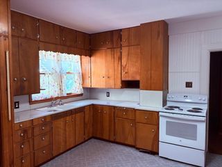 414 E 5th Street N, Newton, IA 50208