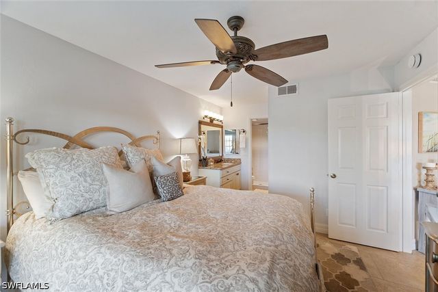 1375 Mainsail DR 1702, Naples, FL 34114