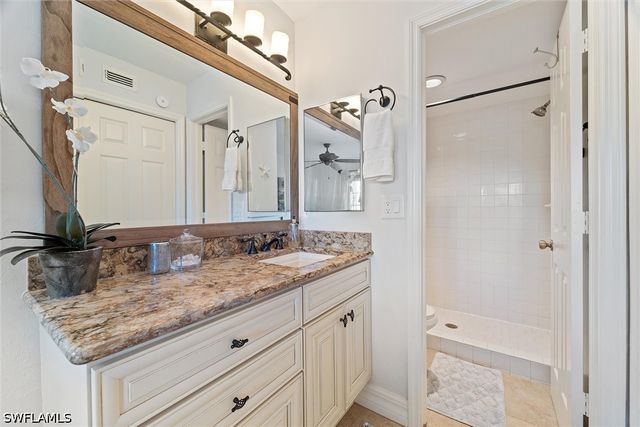 1375 Mainsail DR 1702, Naples, FL 34114