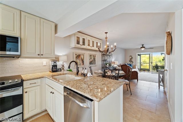 1375 Mainsail DR 1702, Naples, FL 34114