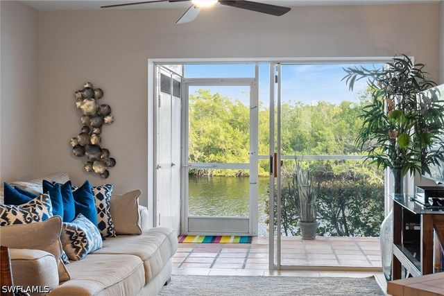 1375 Mainsail DR 1702, Naples, FL 34114