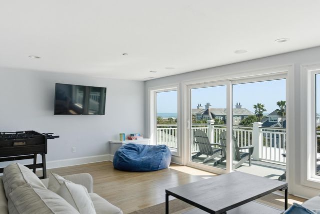 3705 Palm Boulevard, Isle Of Palms, SC 29451