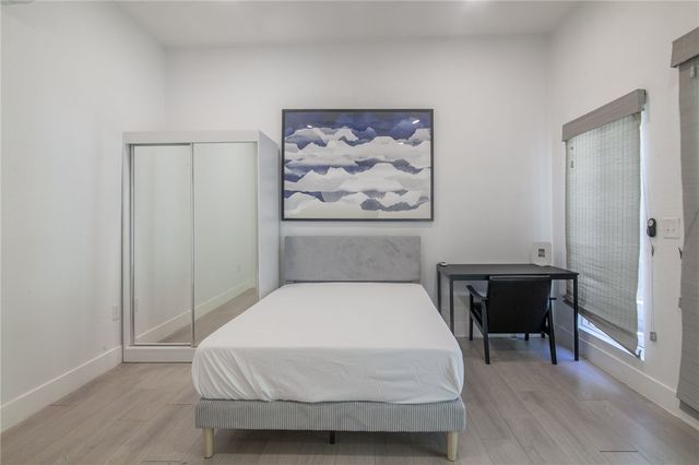 1419 S Curson Avenue B, Los Angeles, CA 90019