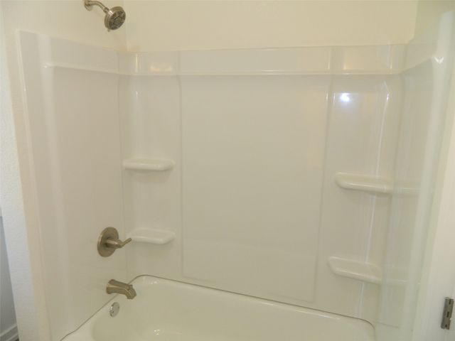 110 W Mulberry Street, Leonard, TX 75452