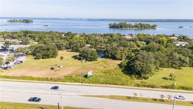 11515 S Indian River Drive, Sebastian, FL 32958