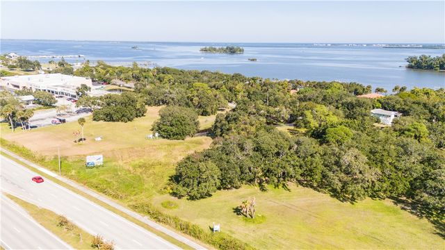 11515 S Indian River Drive, Sebastian, FL 32958