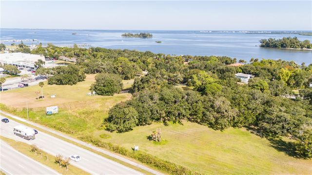 11515 S Indian River Drive, Sebastian, FL 32958