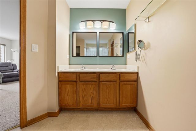 170 Cobbler Court, Sugar Grove, IL 60554