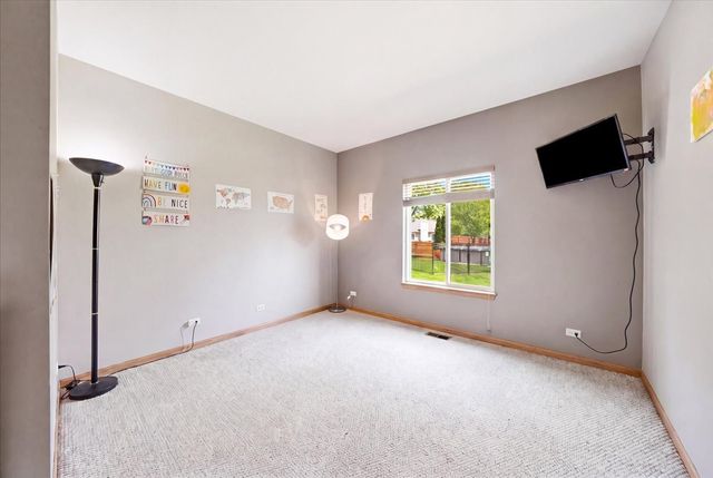 170 Cobbler Court, Sugar Grove, IL 60554