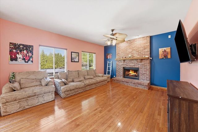 170 Cobbler Court, Sugar Grove, IL 60554