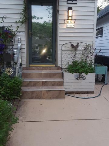 1607 N 4th STREET, Sheboygan, WI 53081